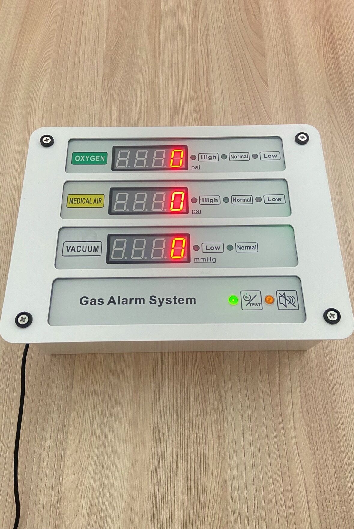 Medical 3 Gas Digital Alarm for Hospital Central Pipeline System_เครื่องเตือนแรงดันก๊าซทางการแพทย์ระบบไปป์ไลน์โรงพยาบาลแบบ 3 ชนิดก๊าซ