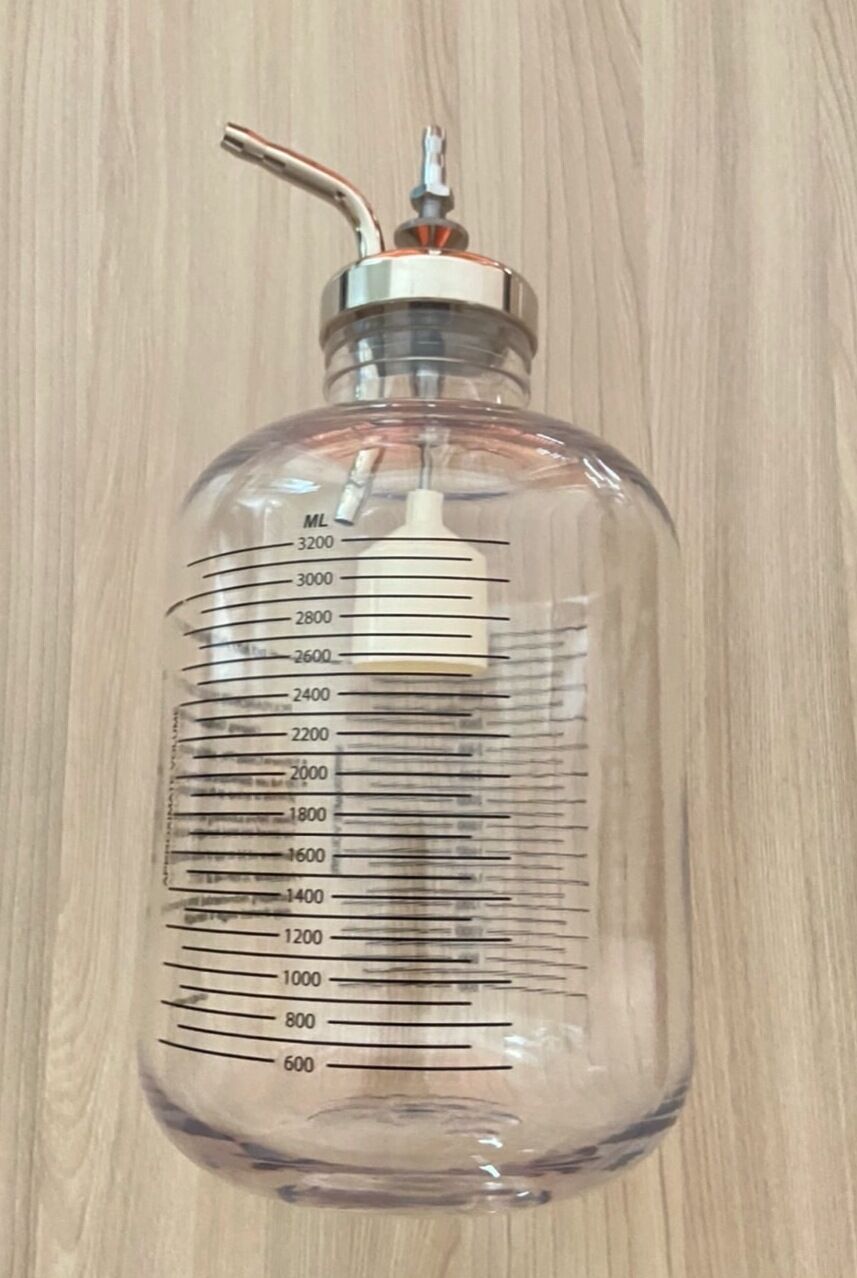 Suction Bottle 3.2 L with Lid_ขวดดูดเสมหะขนาด 3.2 ลิตรพร้อมฝา